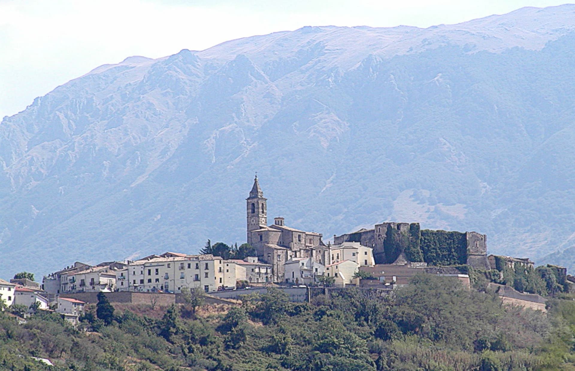 Tocco da Casauria — photo 1