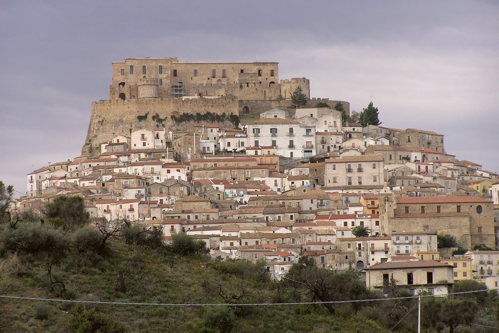 Rocca Imperiale, photo 1