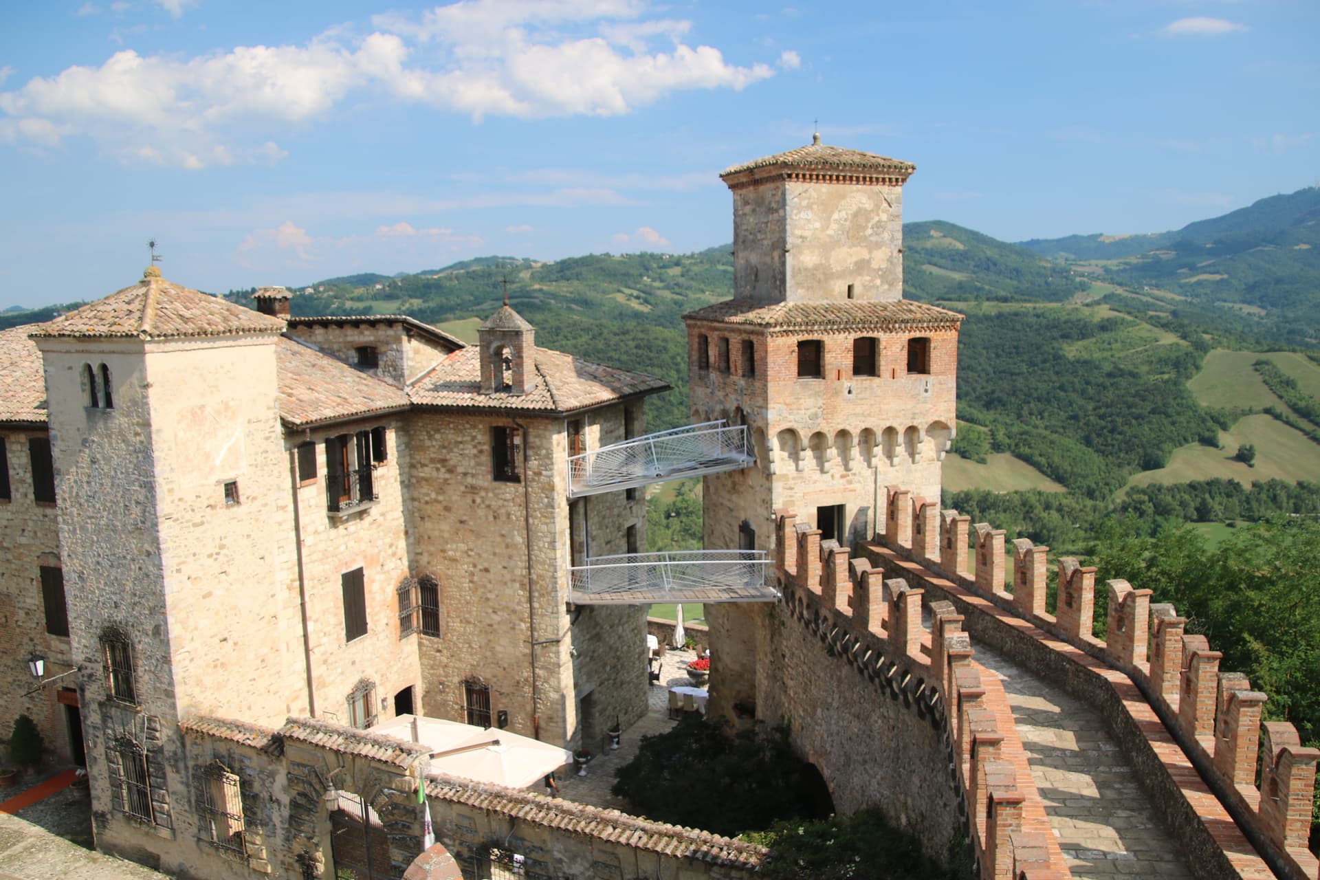 Vernasca — photo 1