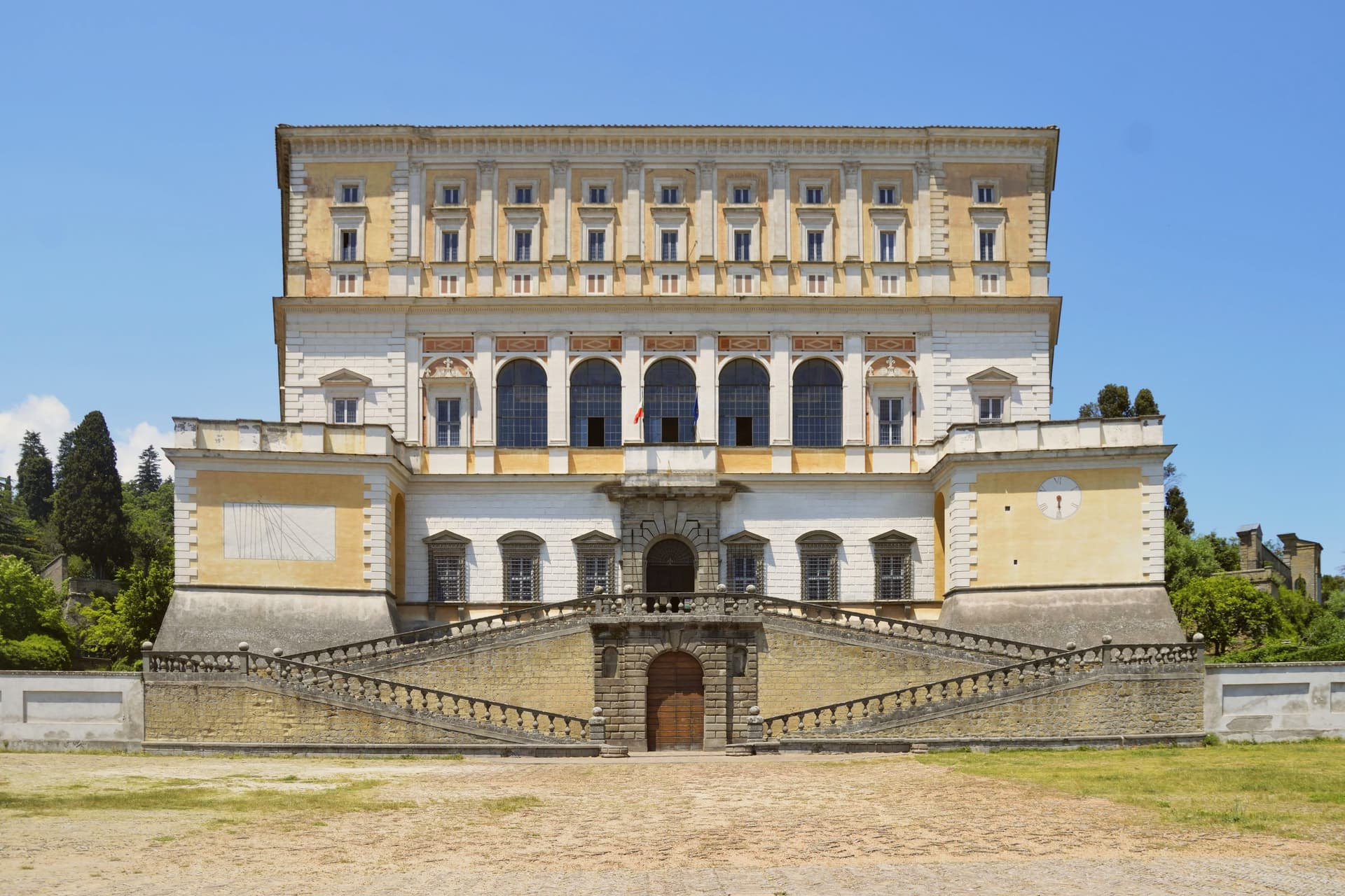 Caprarola, photo 1