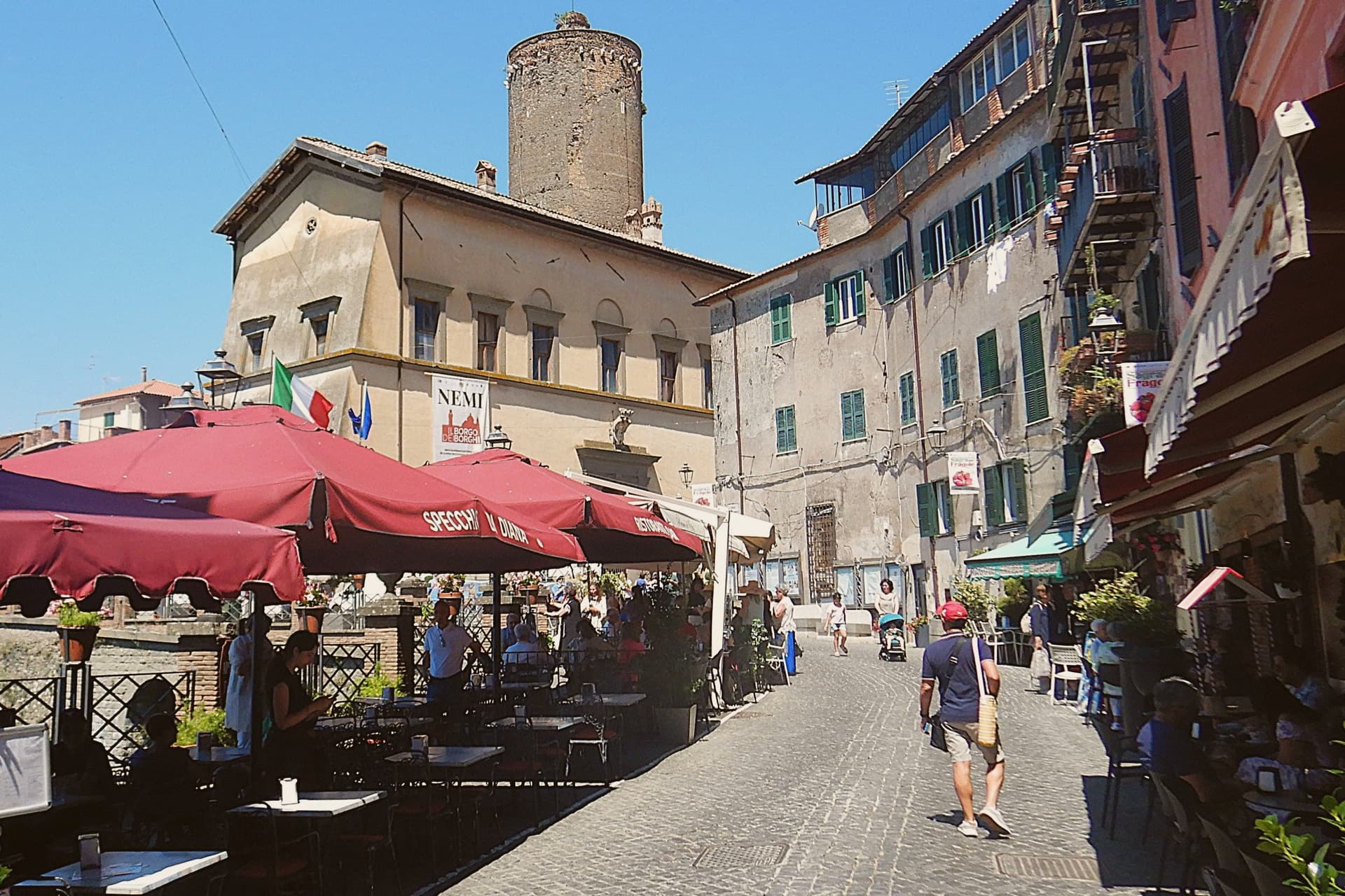 Nemi, photo 1