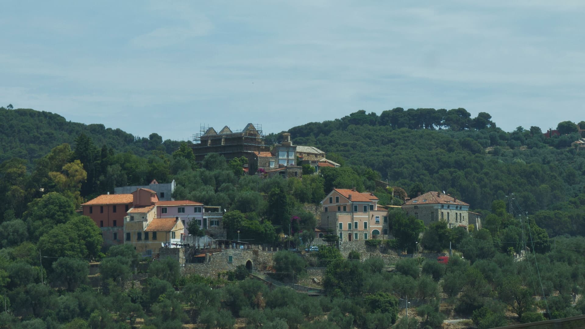 Andora — photo 1
