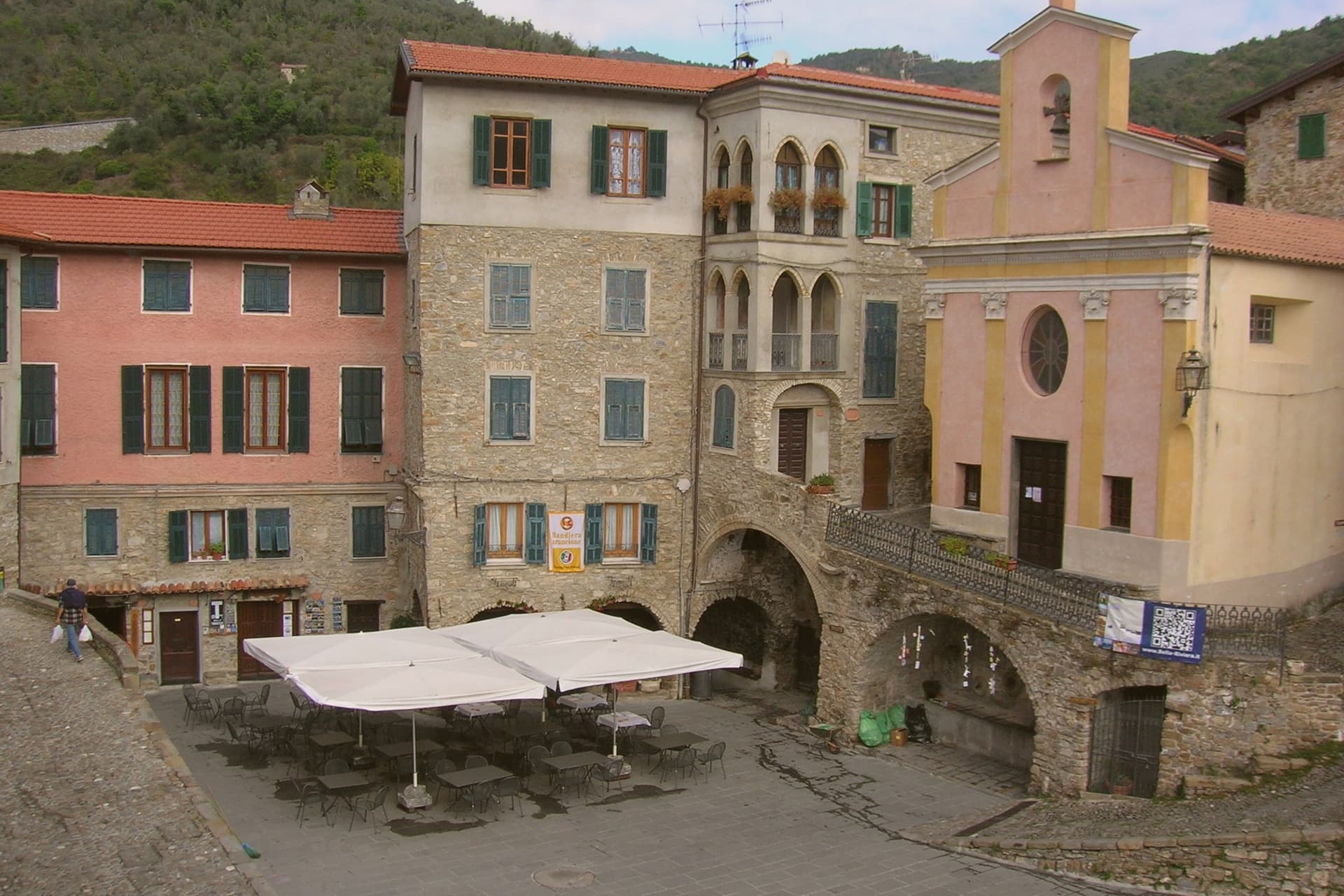 Apricale, photo 1