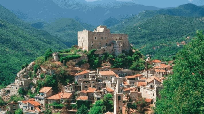 Castelvecchio di Rocca Barbena — photo 2