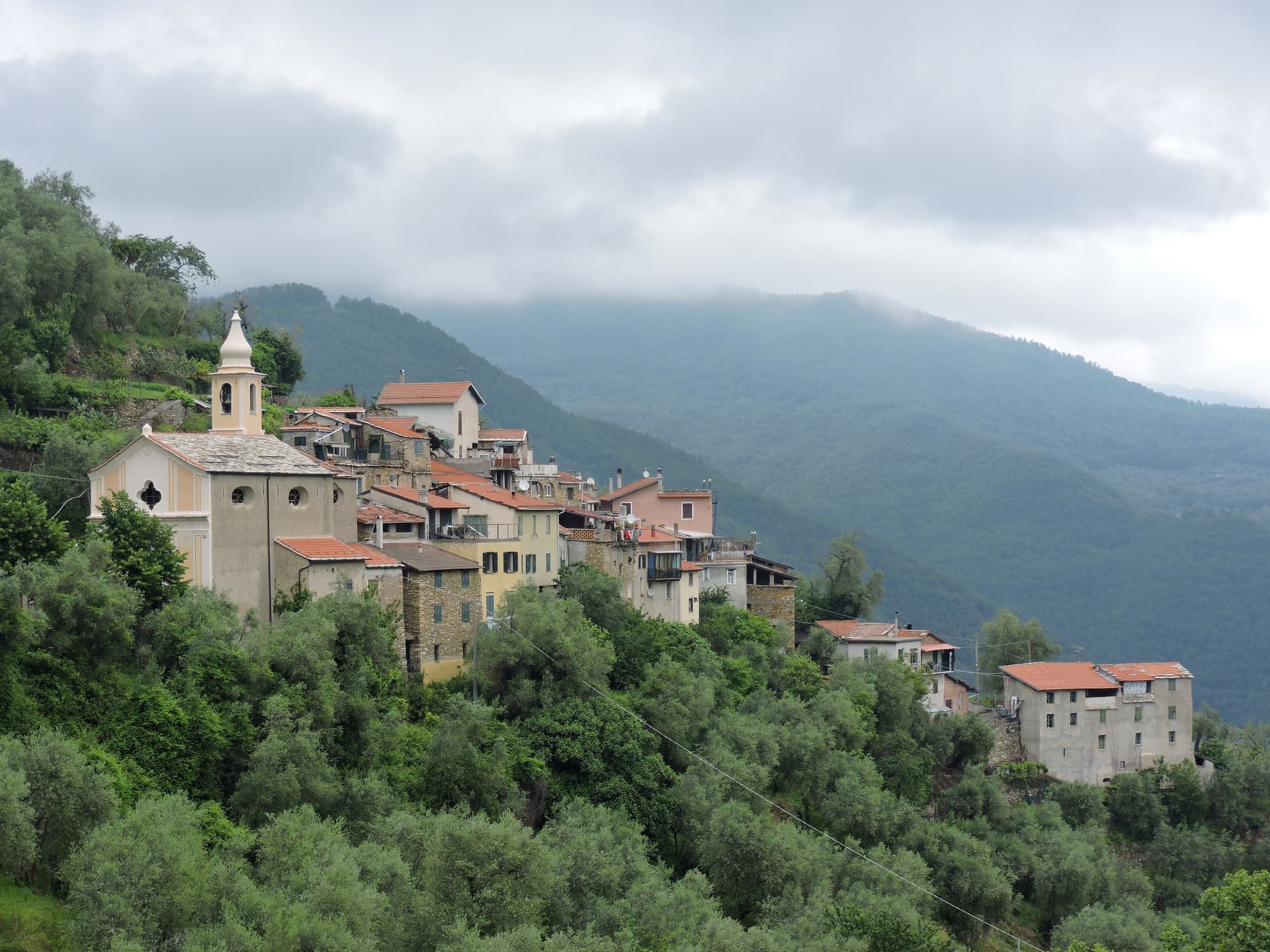Pieve di Teco