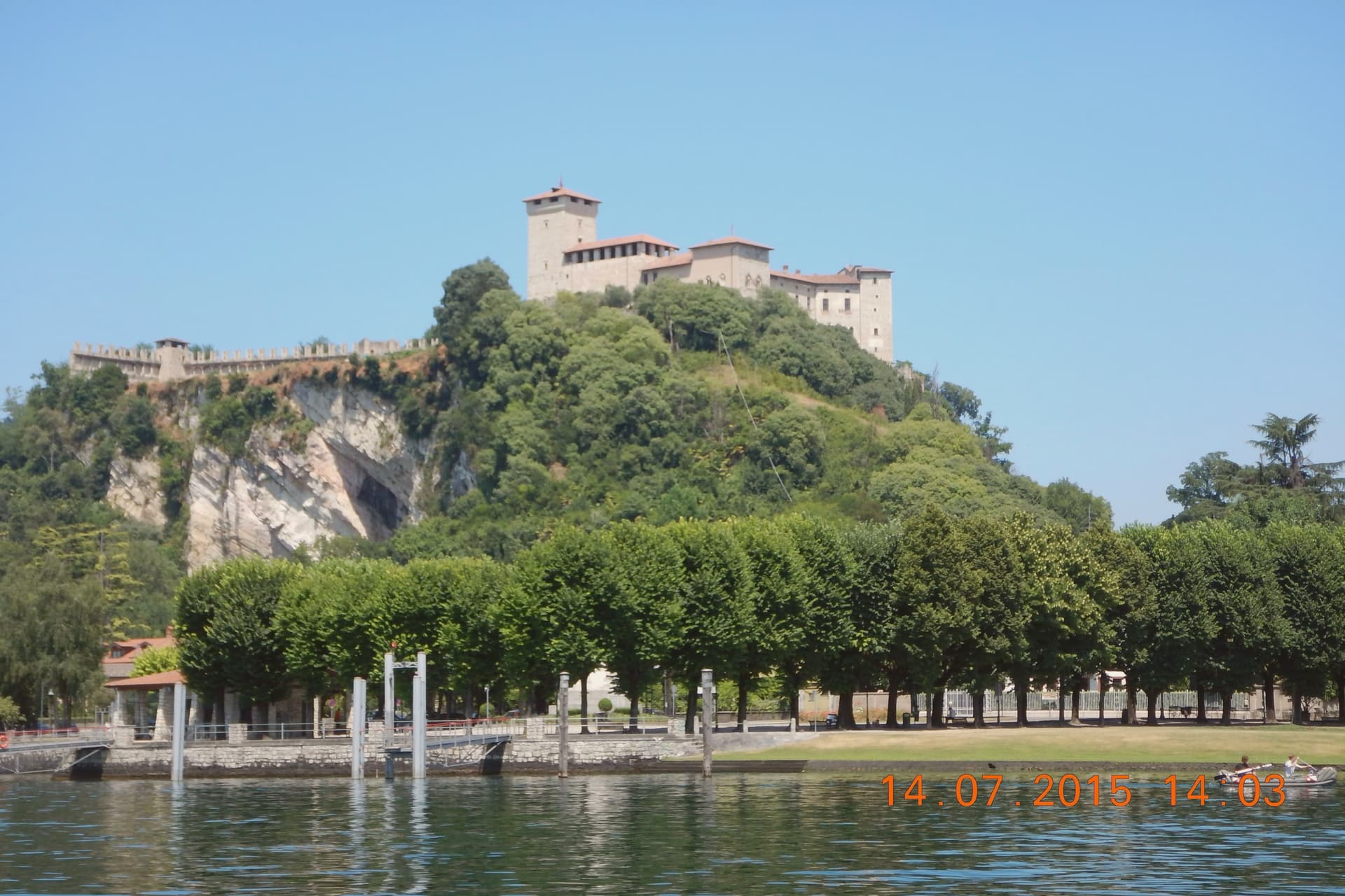 Angera, photo 1