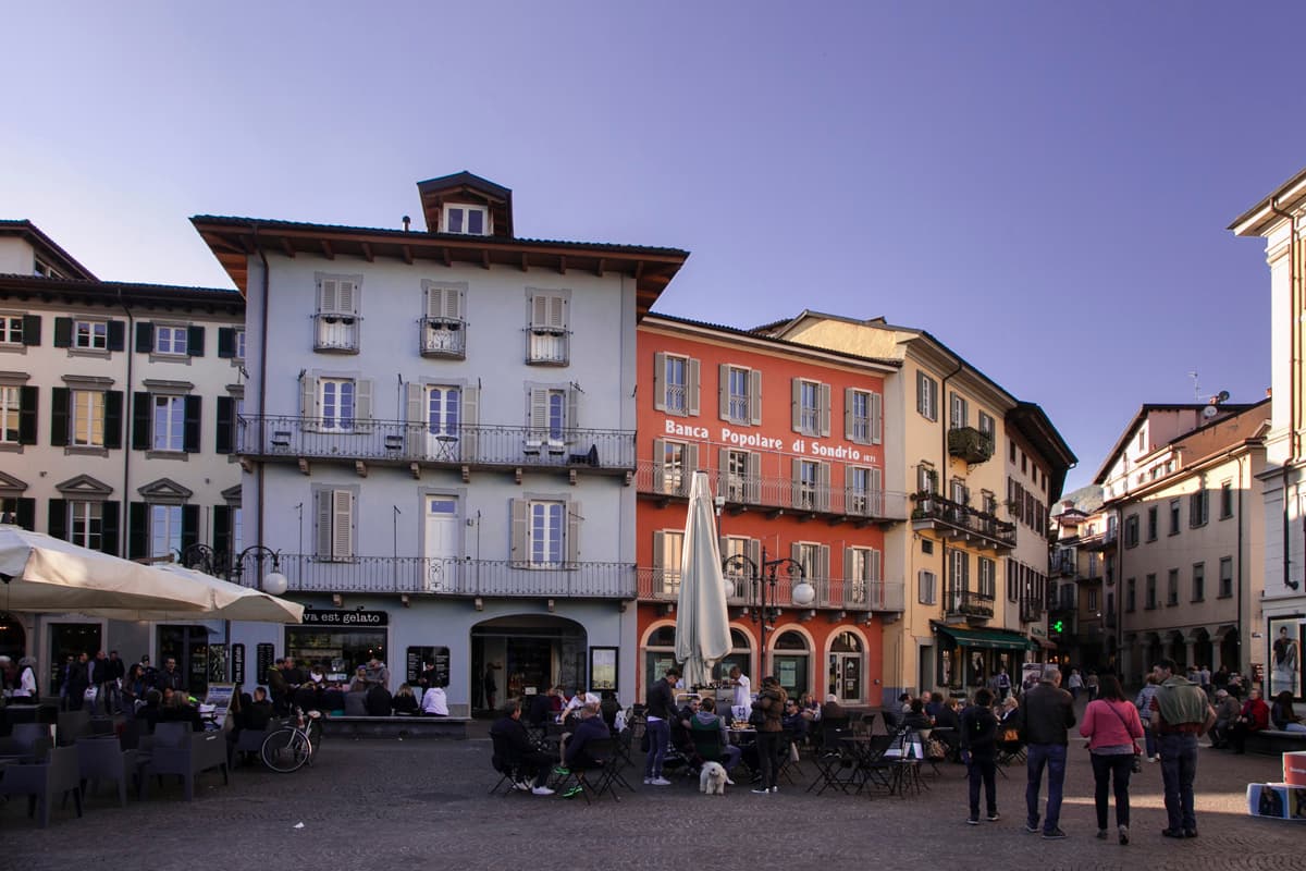 Laveno-Mombello — photo 1