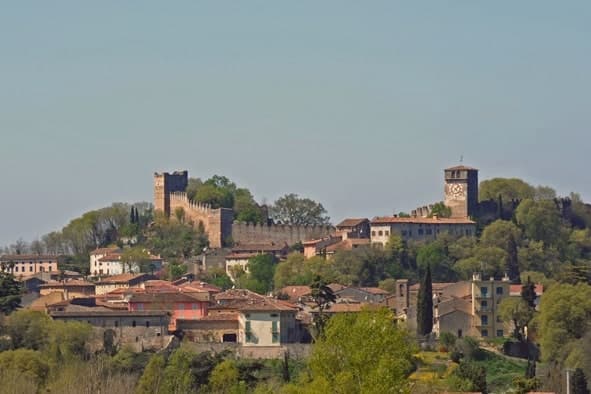 Monzambano, photo 1
