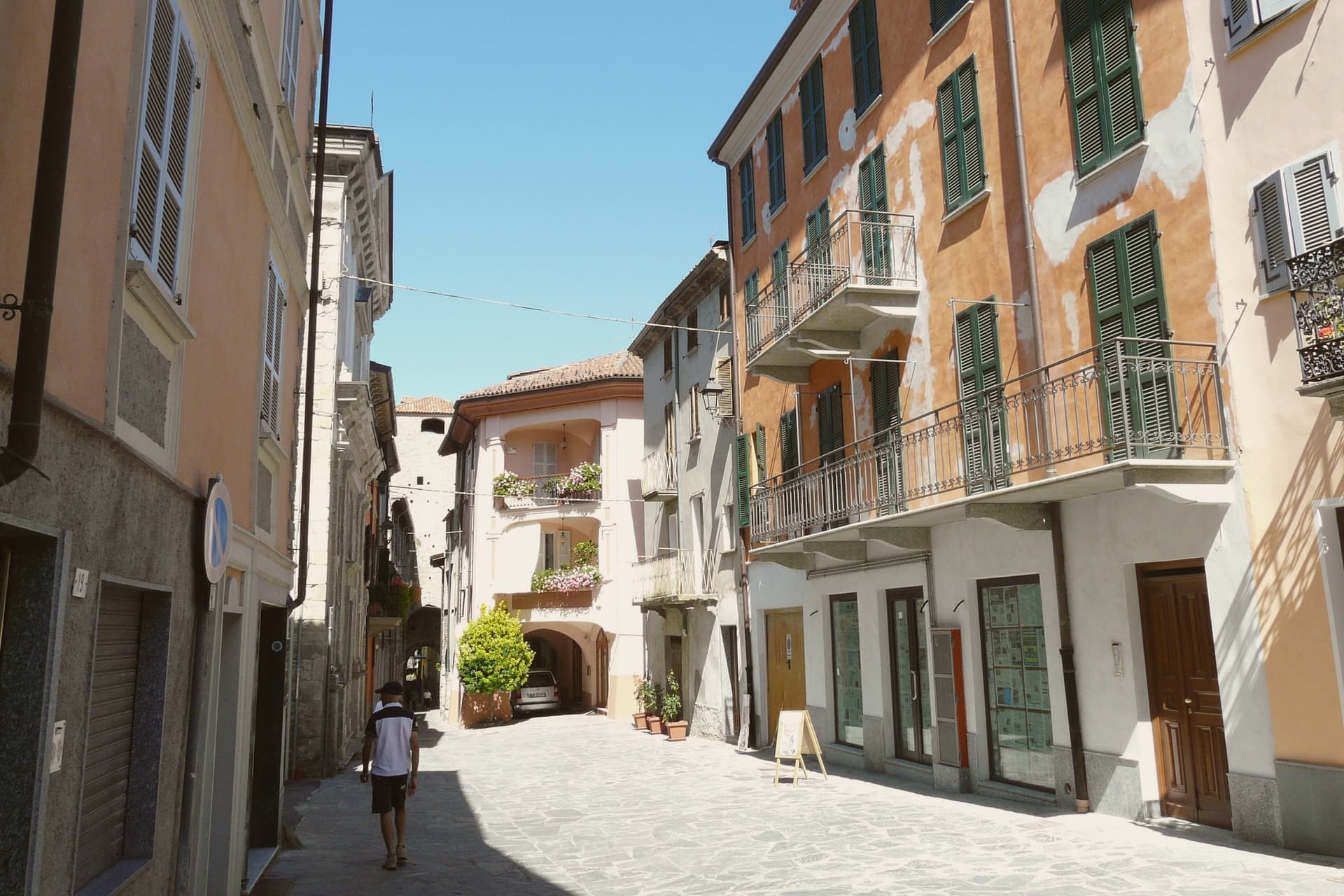 Varzi, photo 1