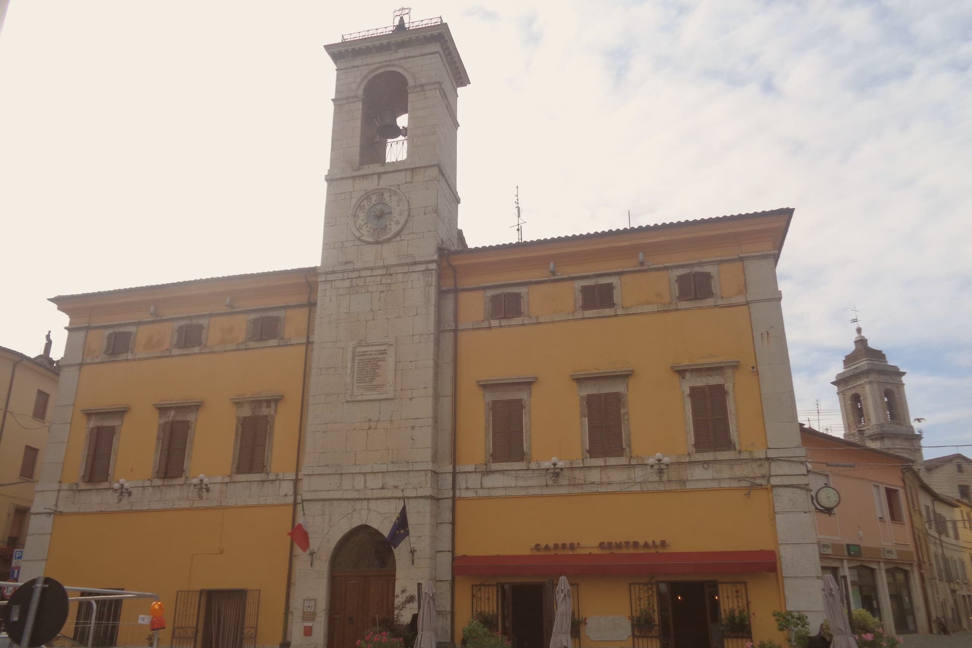 Cantiano, photo 2
