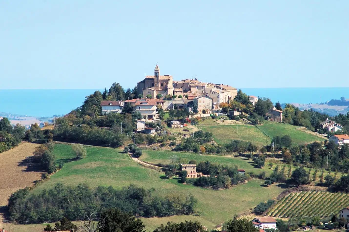 Montefiore dell'Aso — photo 2
