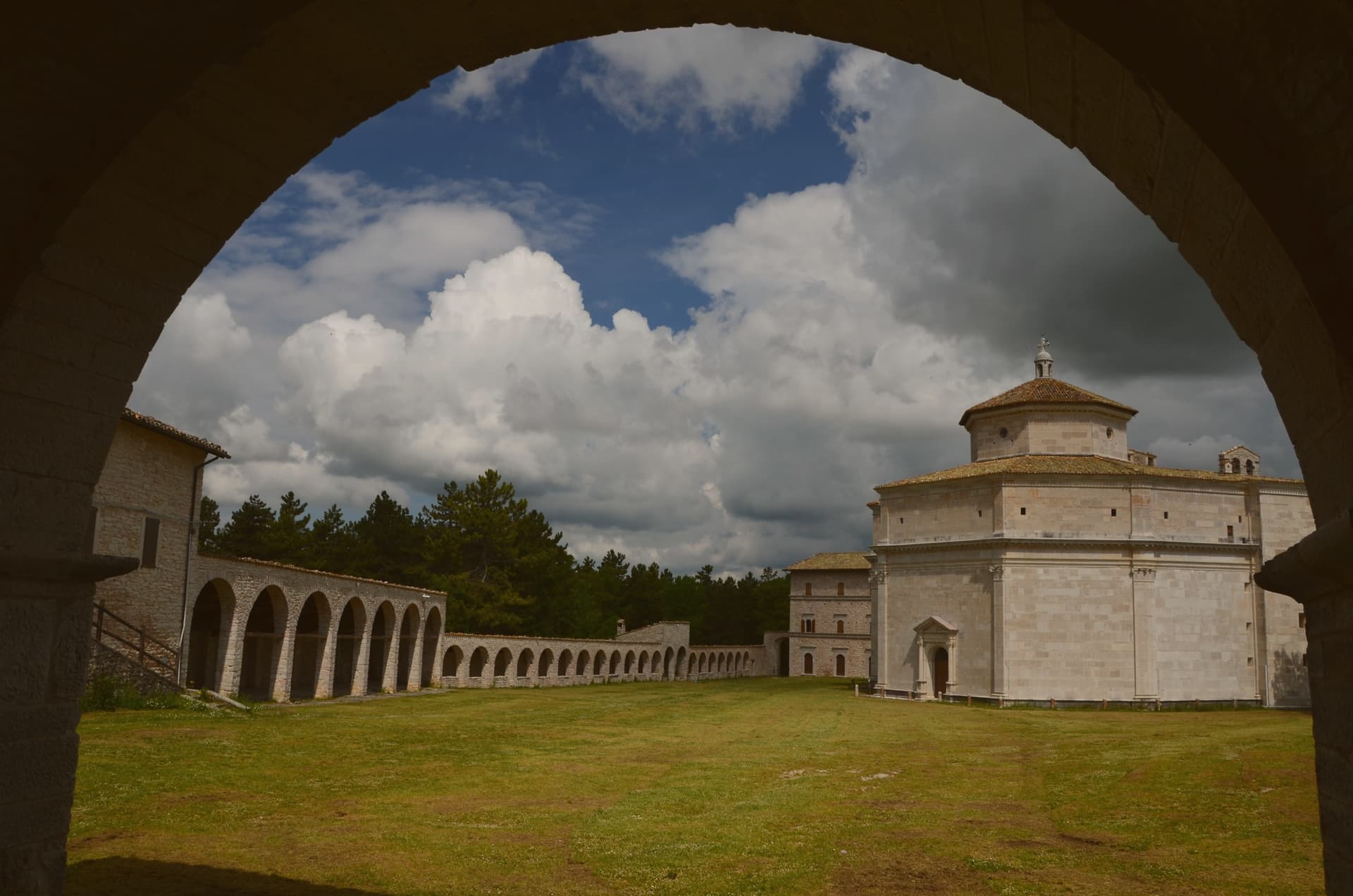 Visso, photo 1