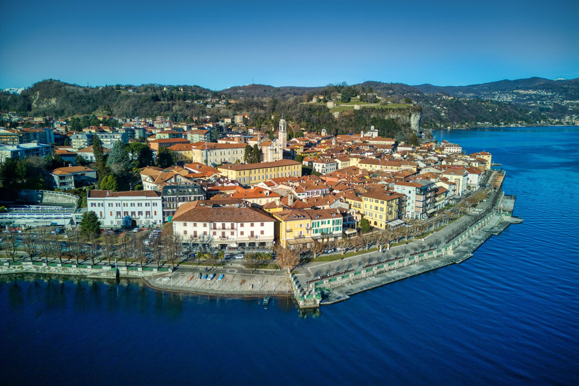 Arona