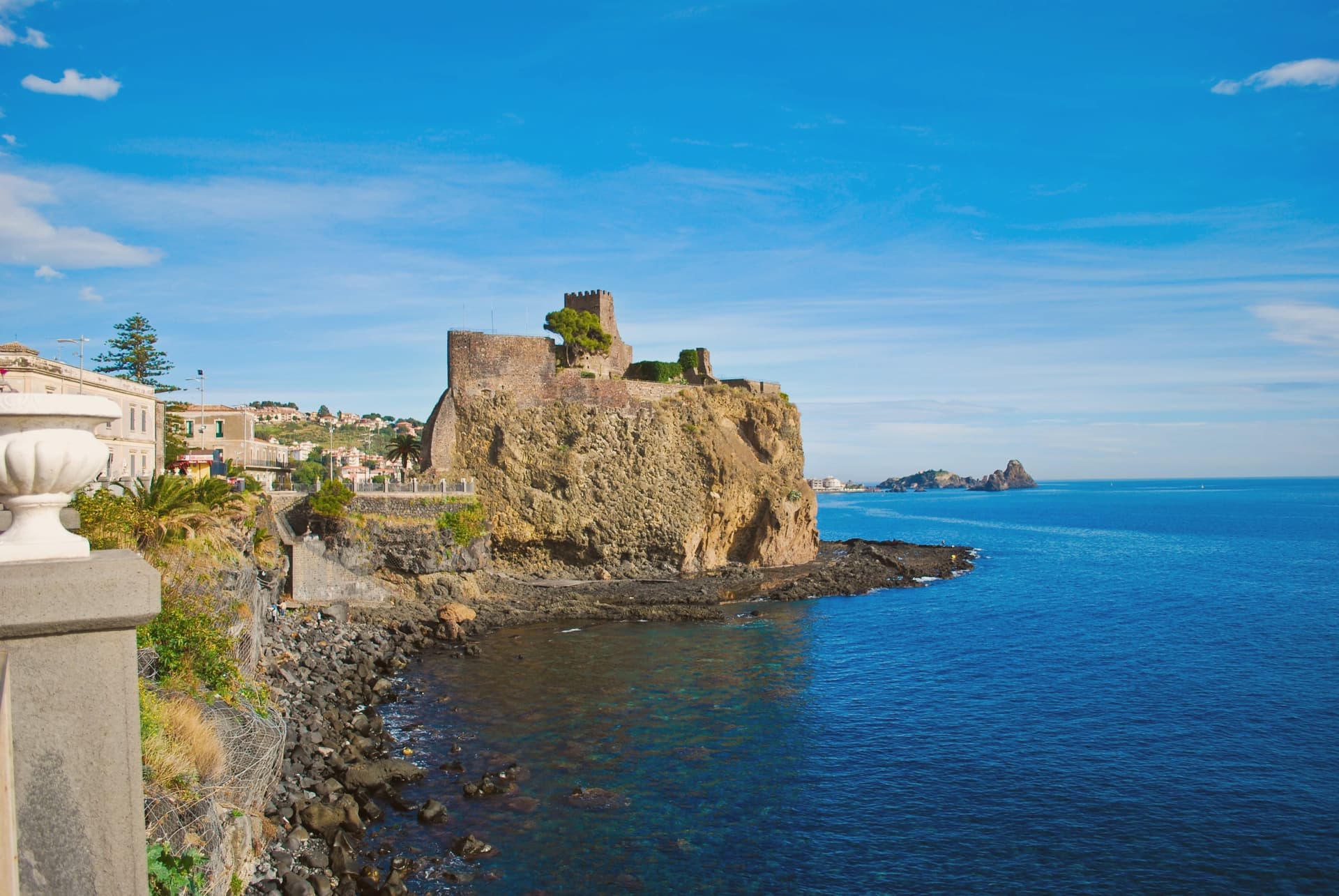 Aci Castello, photo 2