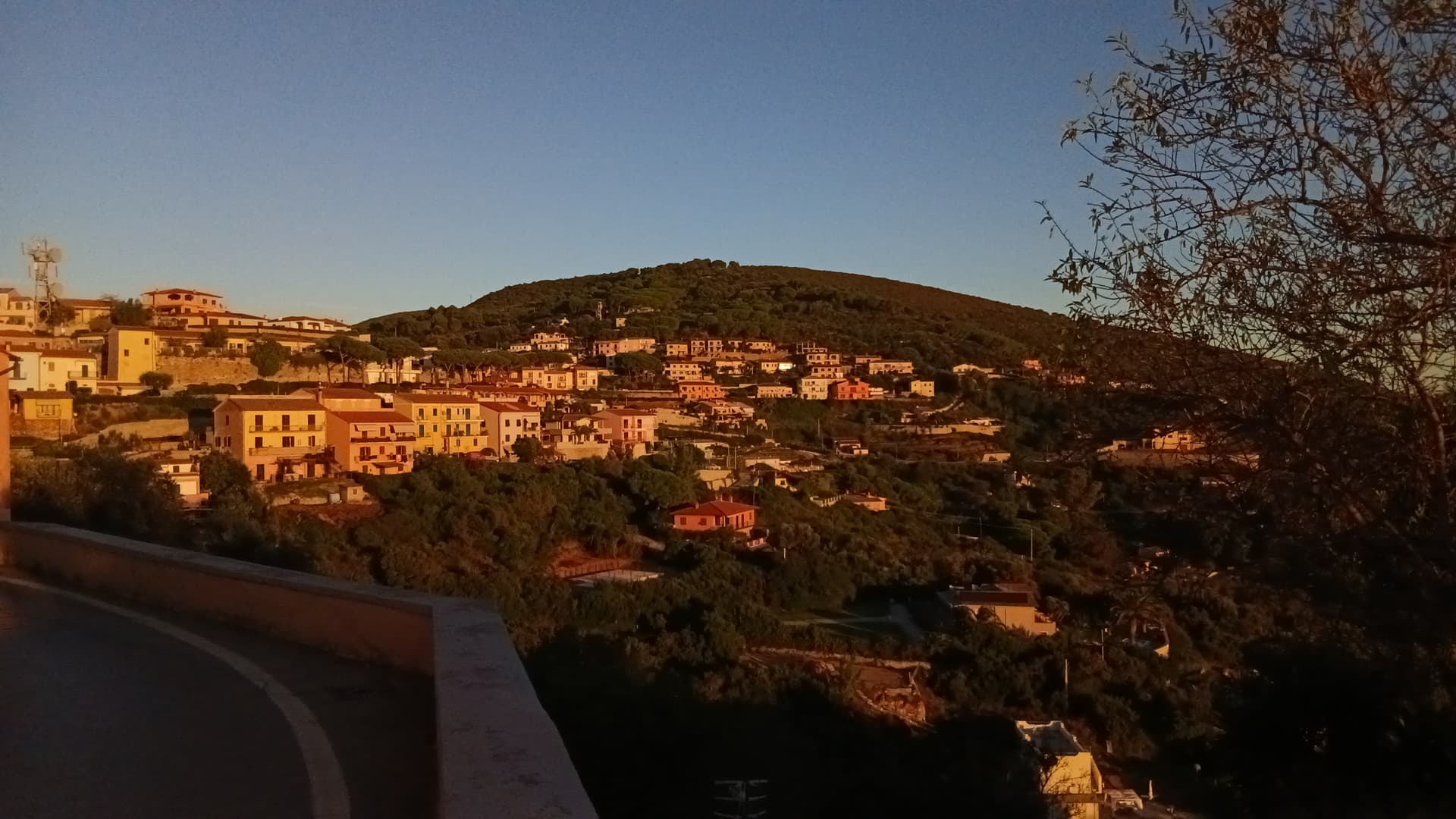 Capoliveri — photo 2