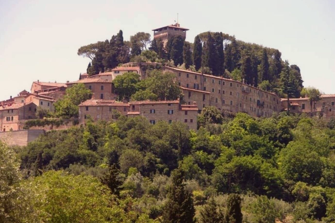 Cetona, photo 1