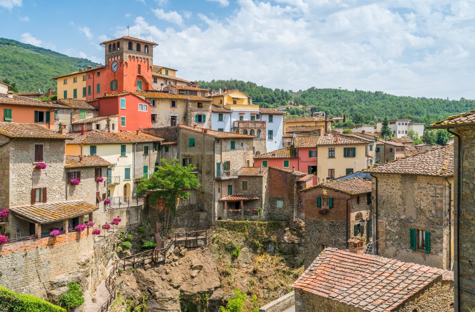 Loro Ciuffenna — photo 1