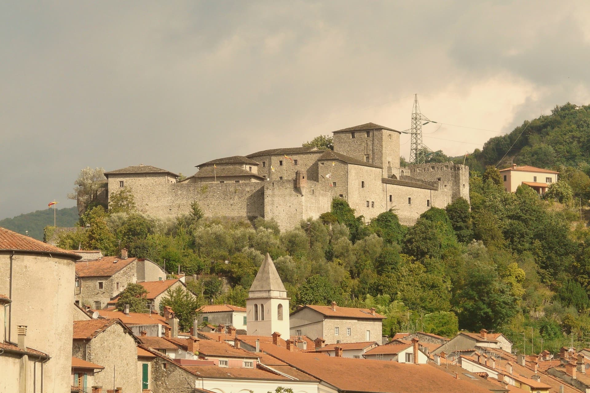 Pontremoli, photo 2