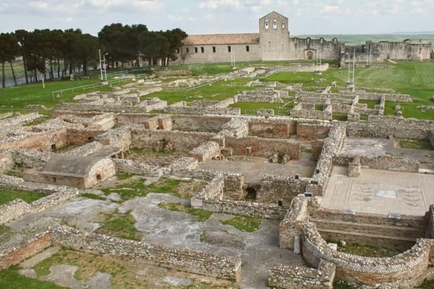 Venosa, photo 1