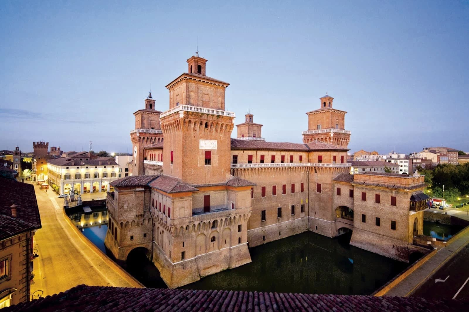 Ferrara — photo 2