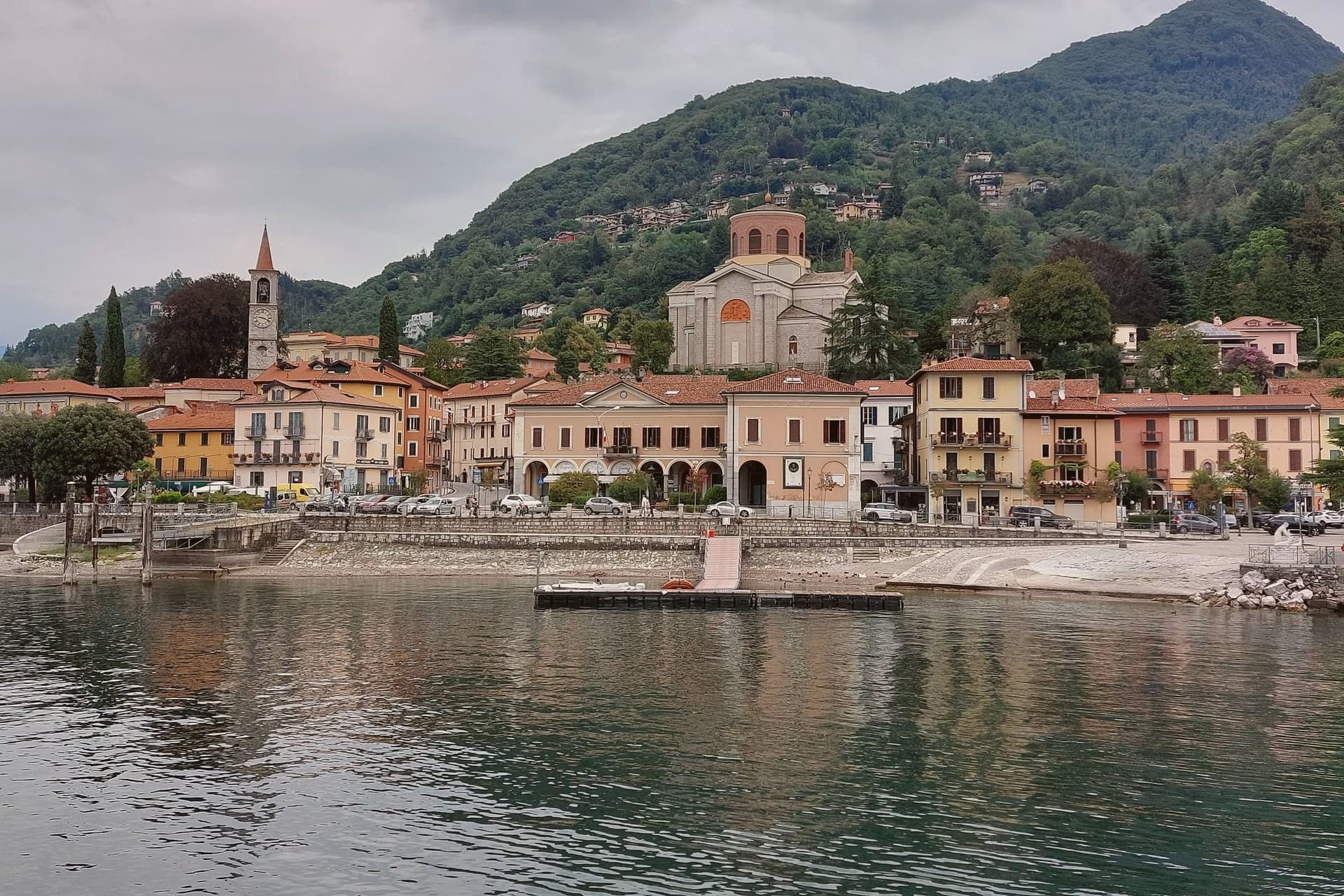 Laveno-Mombello, Lombardia