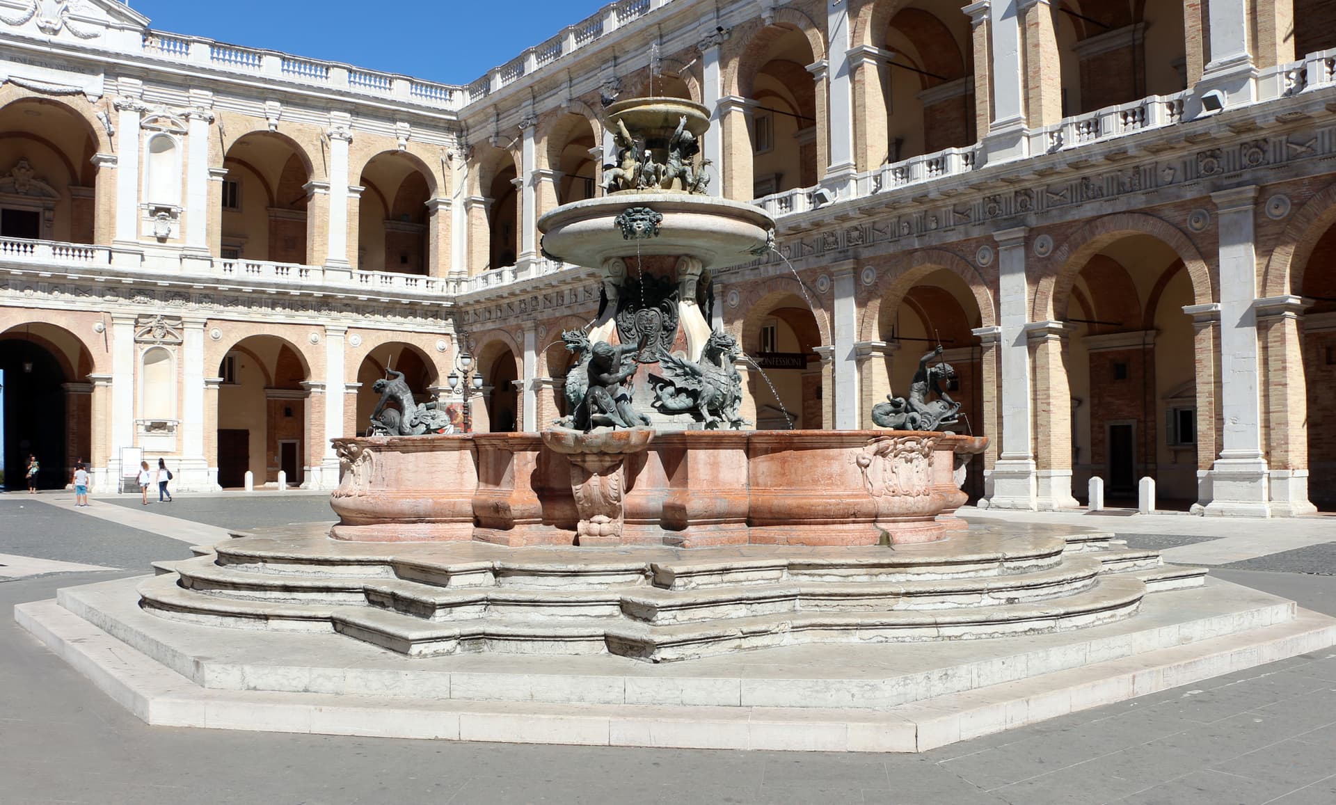 Loreto — photo 2