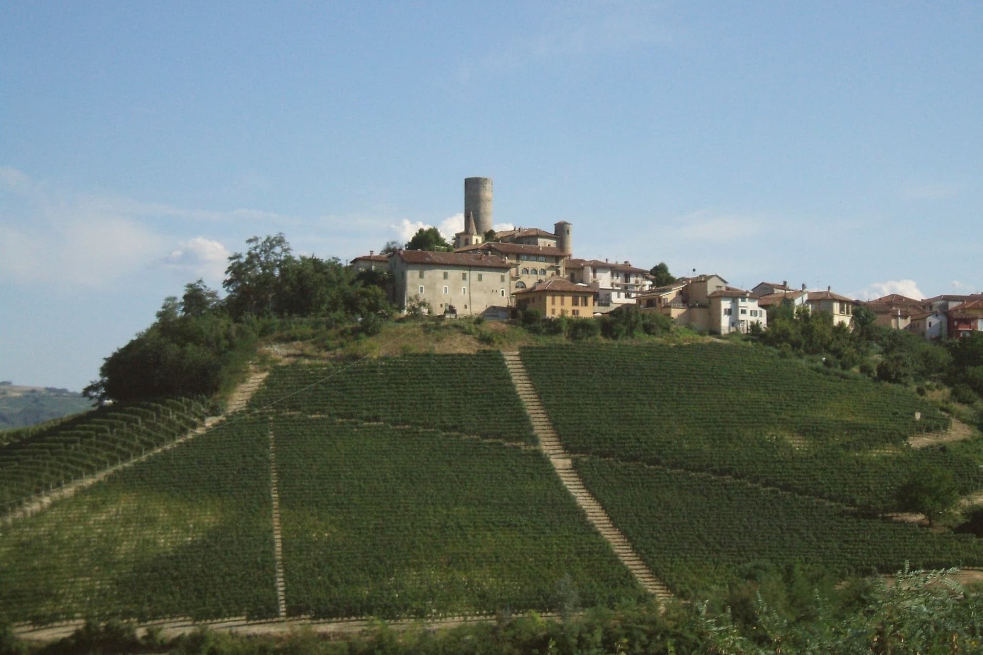 Castiglione Falletto, photo 1