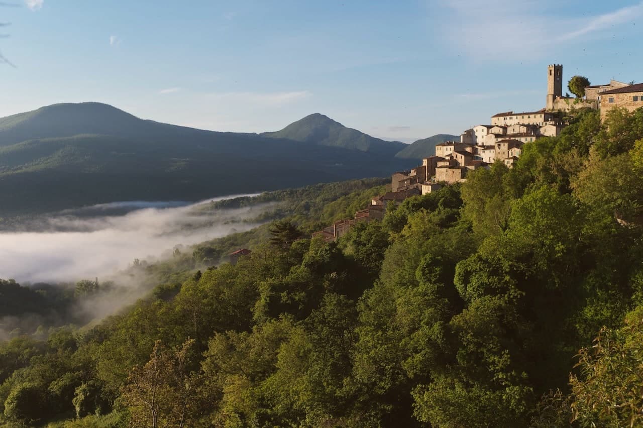 Castelnuovo di Val di Cecina, photo 2