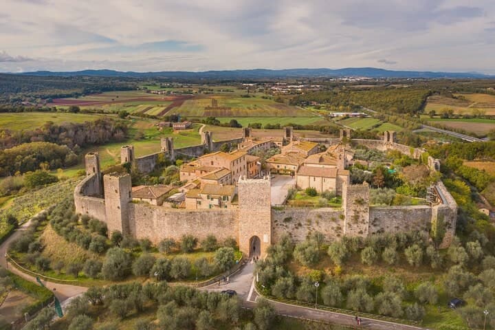 Monteriggioni, photo 1