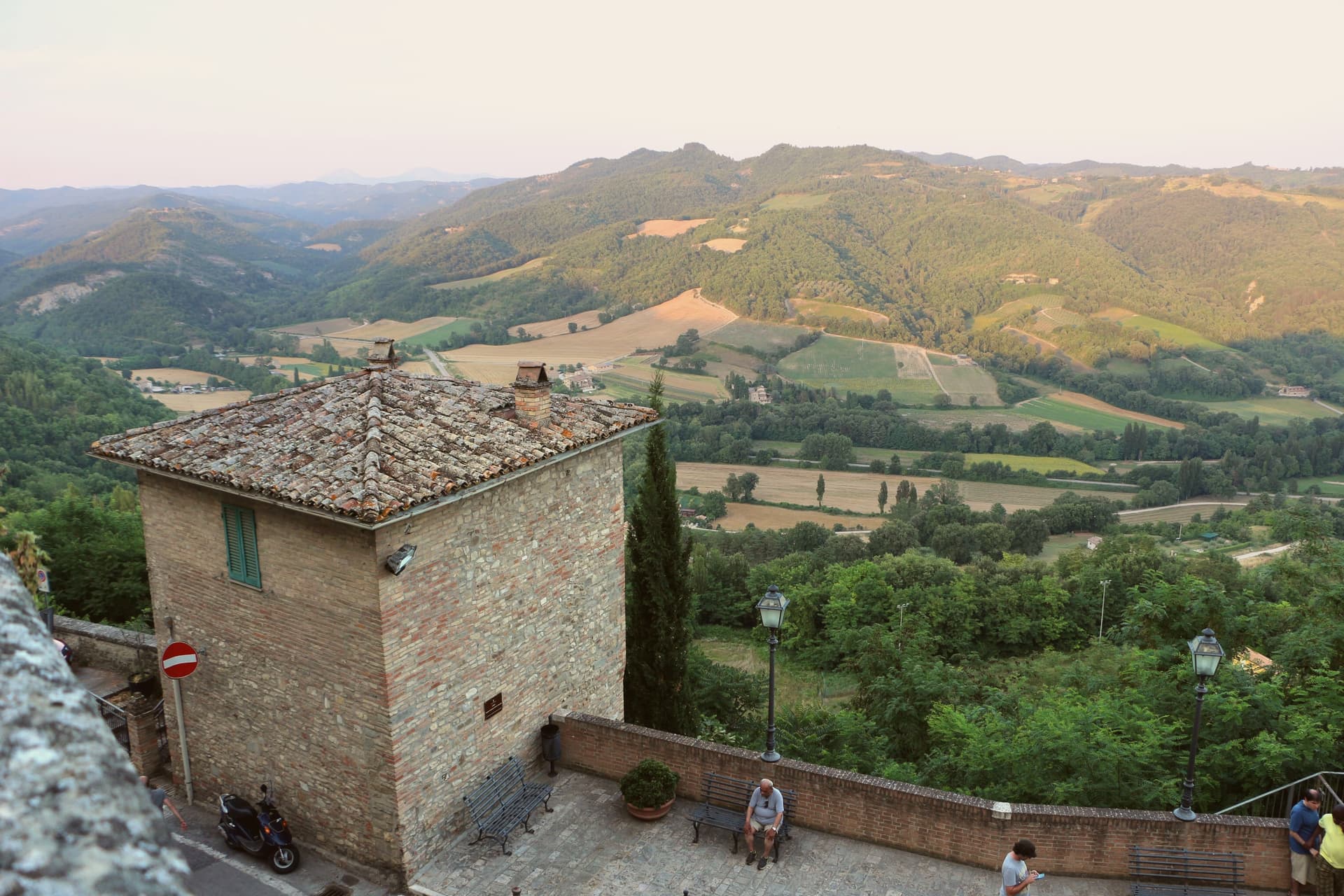 Montone, photo 1